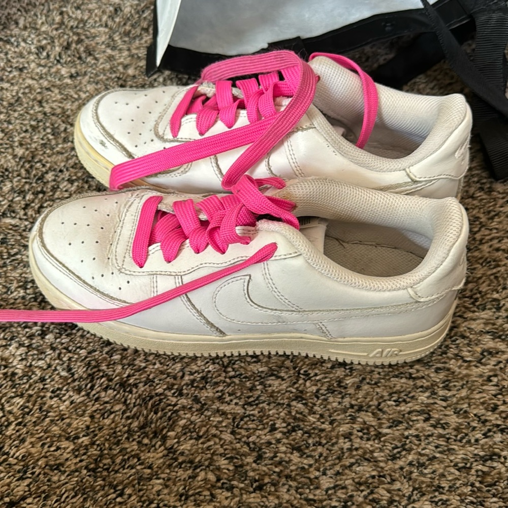 nike air force ones size seven women’s with pink laces